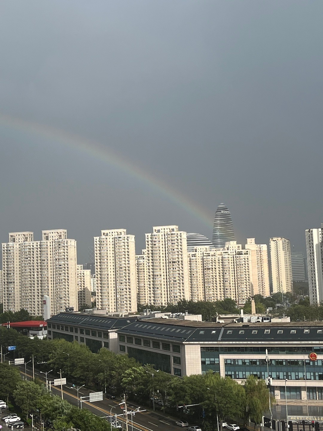 北京彩虹最新图片，城市魅力与多彩生活的交融之美