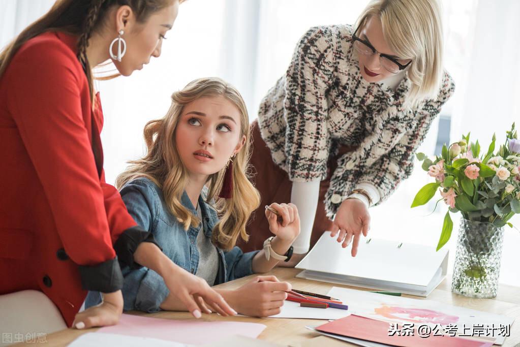 数字化时代新型教育模式深度探讨，申论范文精选